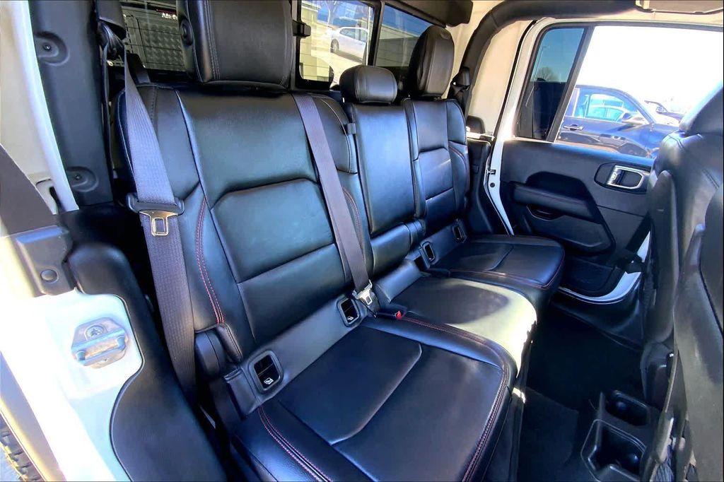 used 2022 Jeep Gladiator car, priced at $30,382