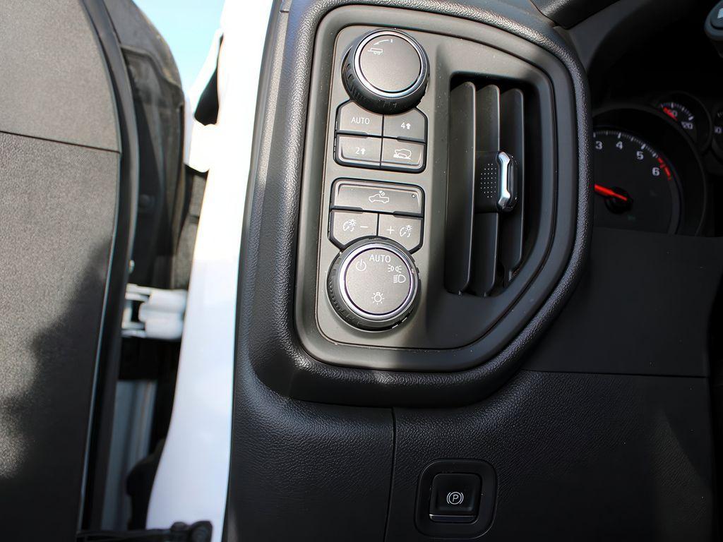 used 2024 Chevrolet Silverado 1500 car, priced at $38,999