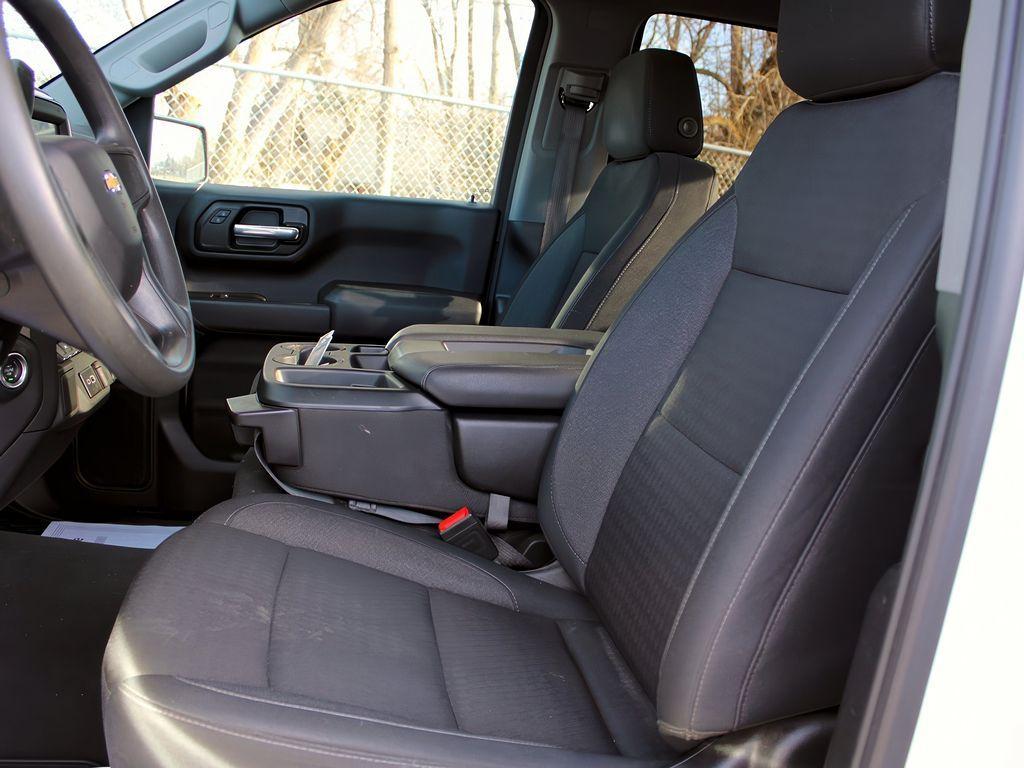 used 2024 Chevrolet Silverado 1500 car, priced at $38,999