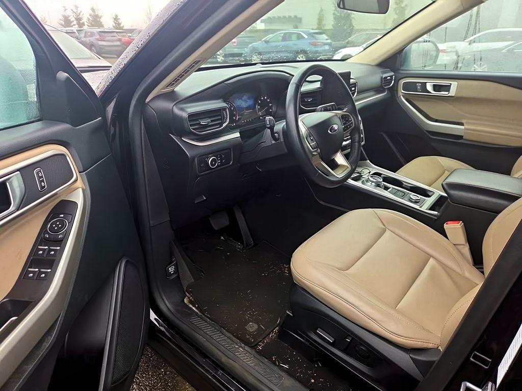 used 2024 Ford Explorer car, priced at $32,999