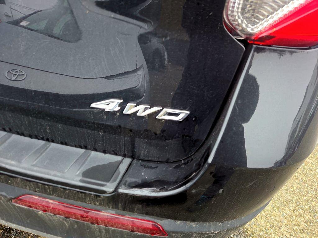 used 2024 Ford Explorer car, priced at $32,999