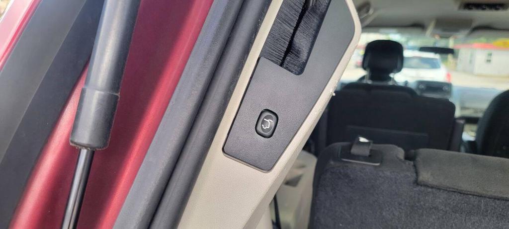 used 2015 Dodge Grand Caravan car, priced at $7,950