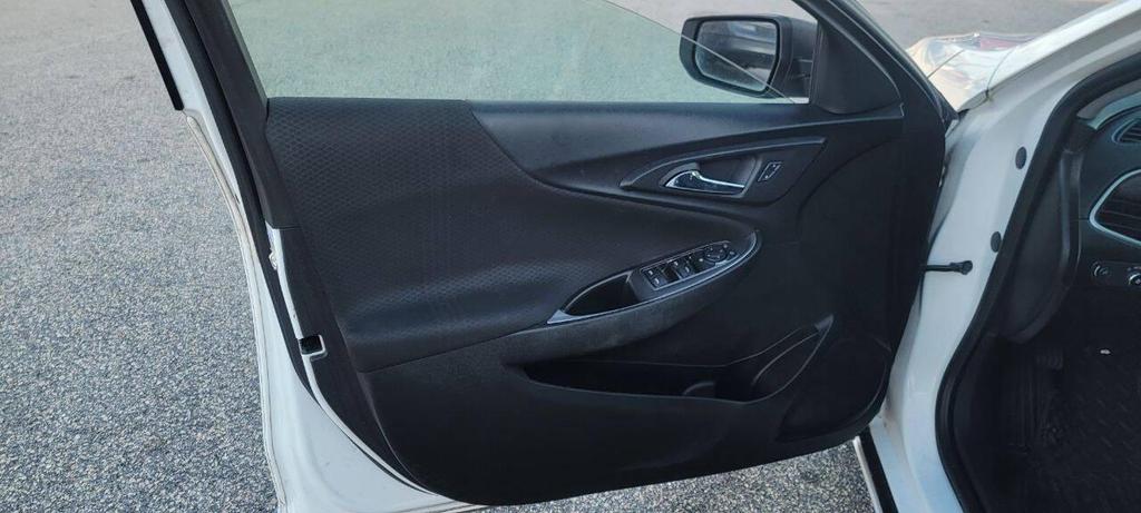 used 2016 Chevrolet Malibu car, priced at $9,550