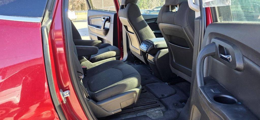 used 2012 Chevrolet Traverse car, priced at $6,950