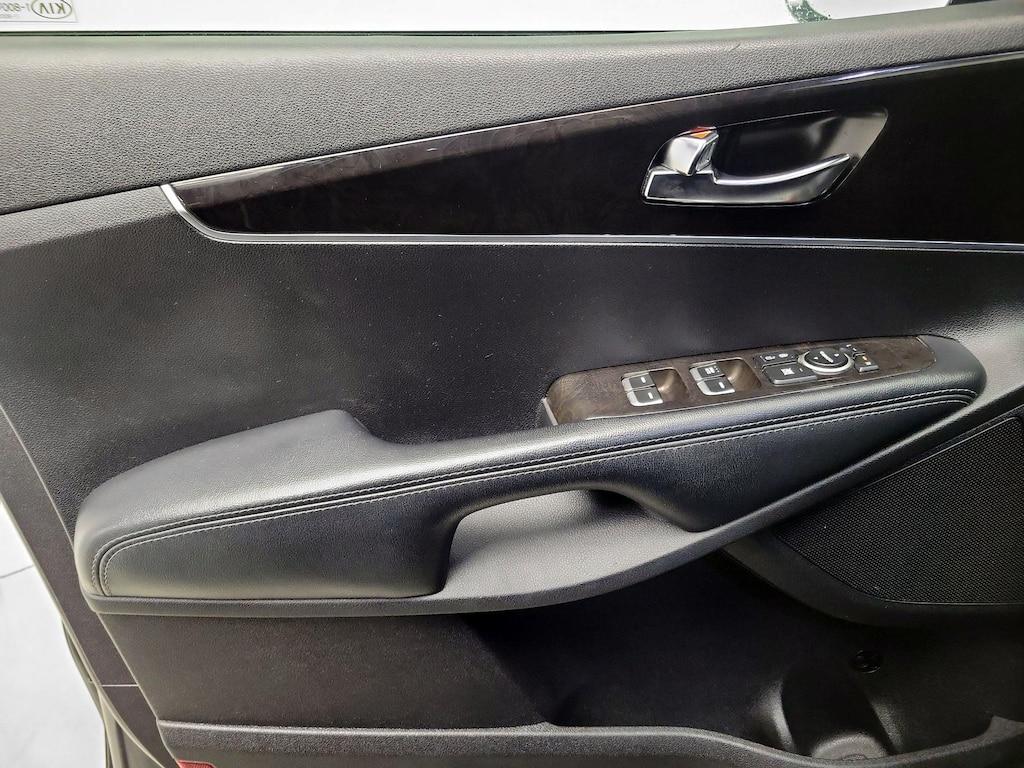 used 2017 Kia Sorento car, priced at $12,998