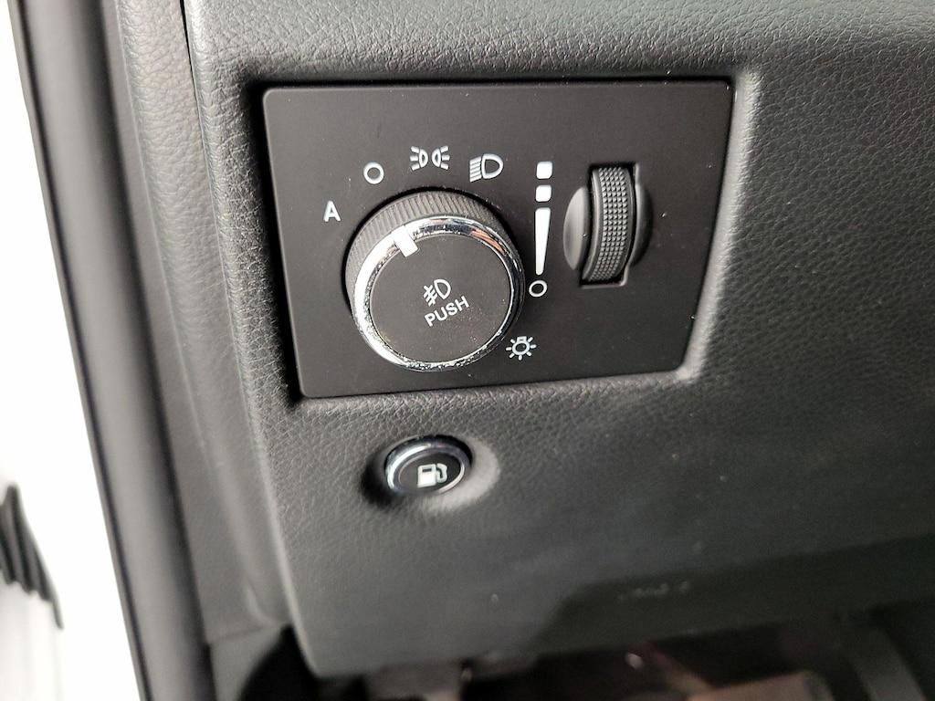 used 2016 Jeep Grand Cherokee car, priced at $19,998