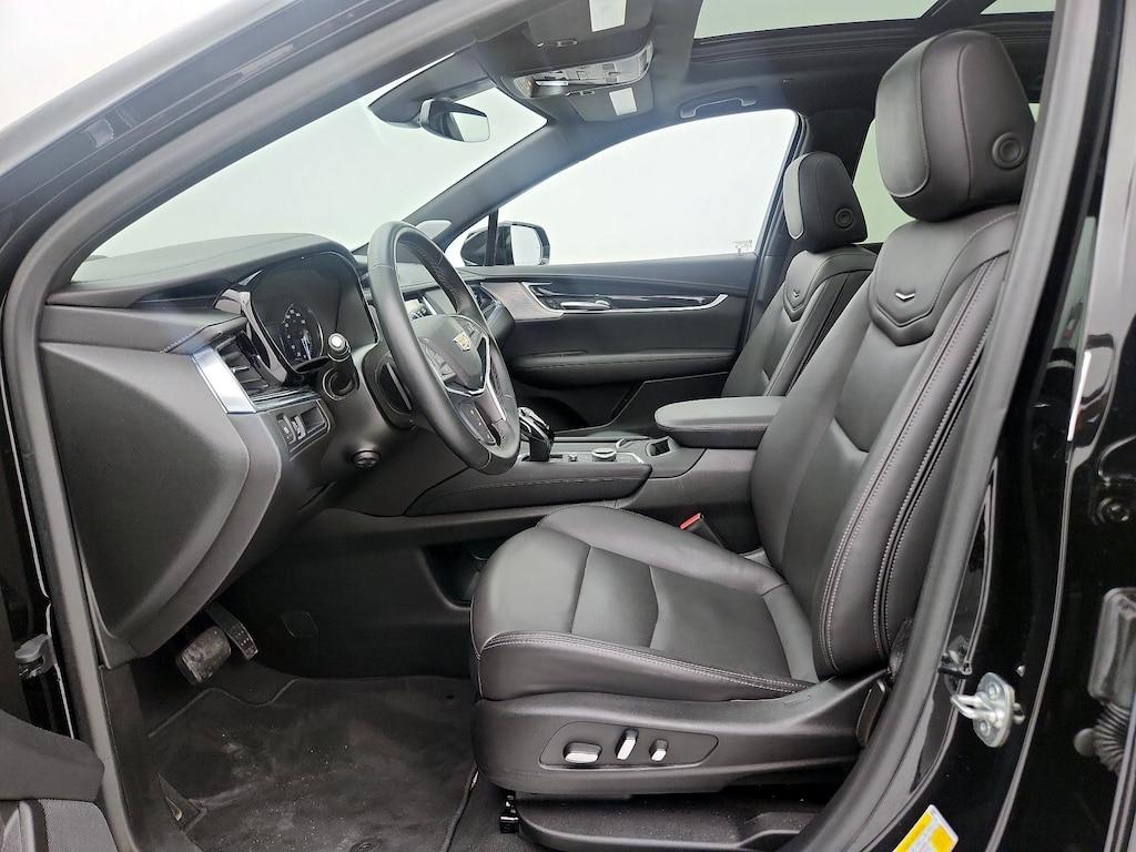 used 2025 Cadillac XT5 car, priced at $35,998