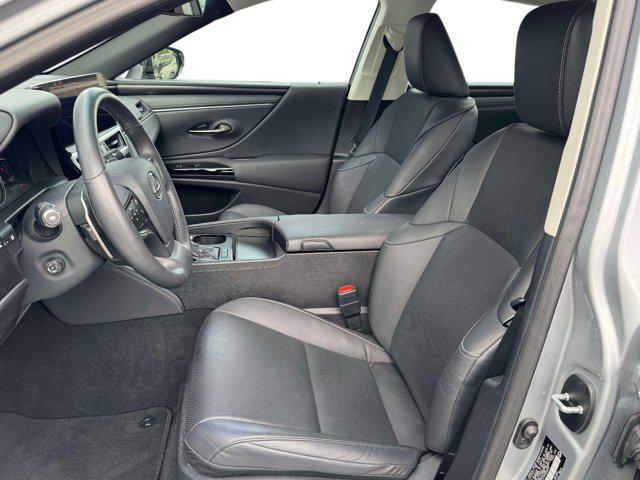 used 2023 Lexus ES 300h car, priced at $38,997