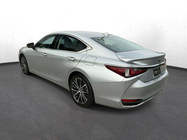 used 2023 Lexus ES 300h car, priced at $38,997