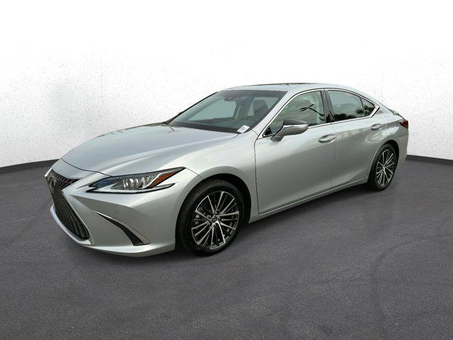 used 2023 Lexus ES 300h car, priced at $38,997