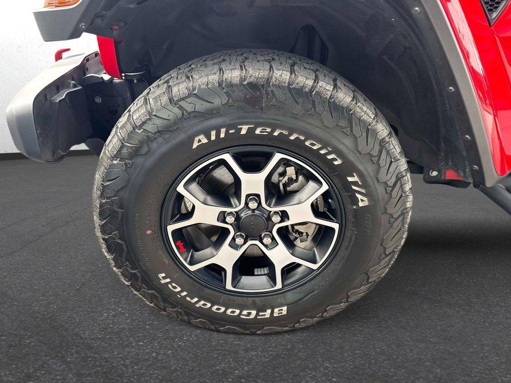 used 2021 Jeep Wrangler Unlimited car, priced at $34,986