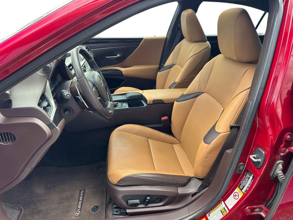 used 2019 Lexus ES 350 car, priced at $25,086