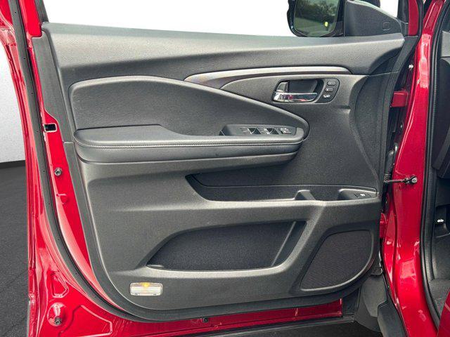 used 2023 Honda Ridgeline car, priced at $32,592
