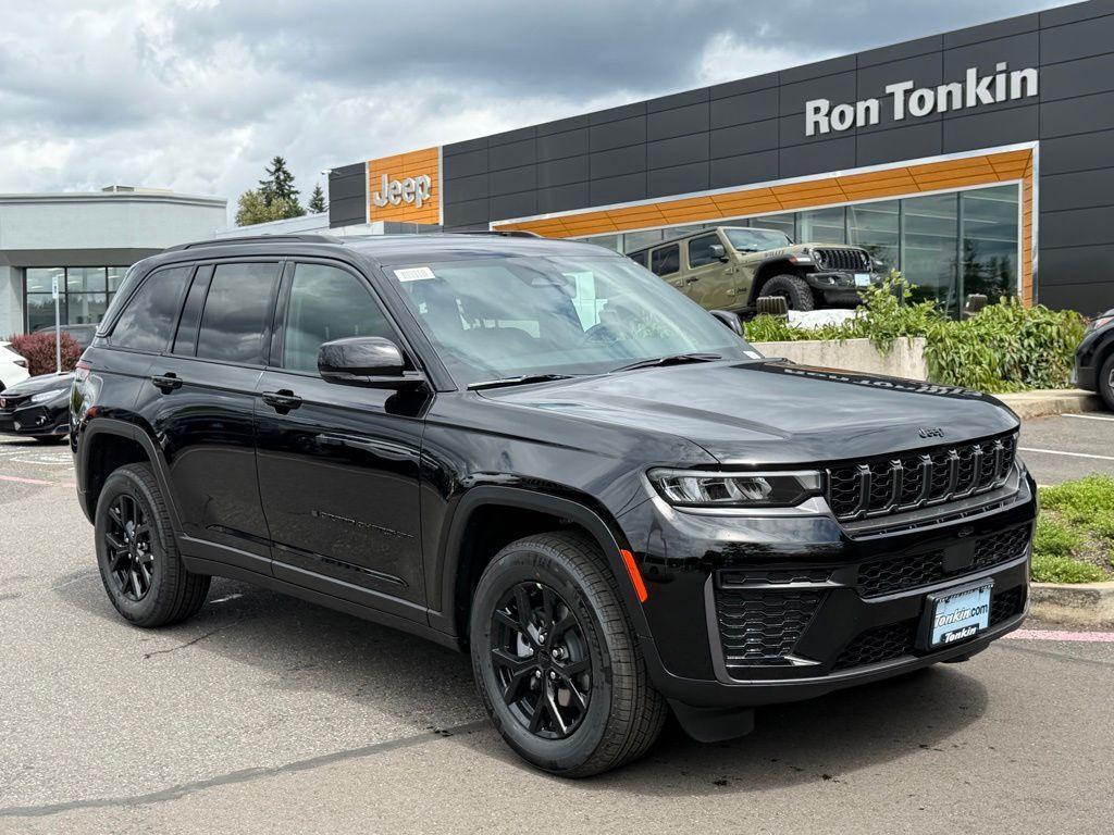 new 2026 Jeep Grand Cherokee car, priced at $44,675
