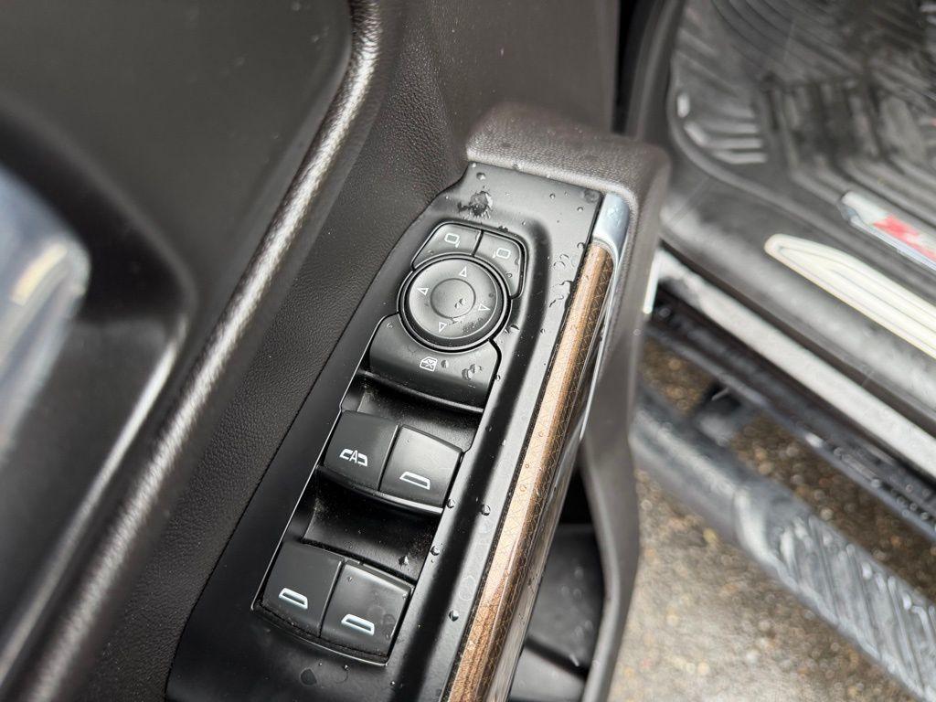 used 2020 Chevrolet Silverado 1500 car, priced at $38,990