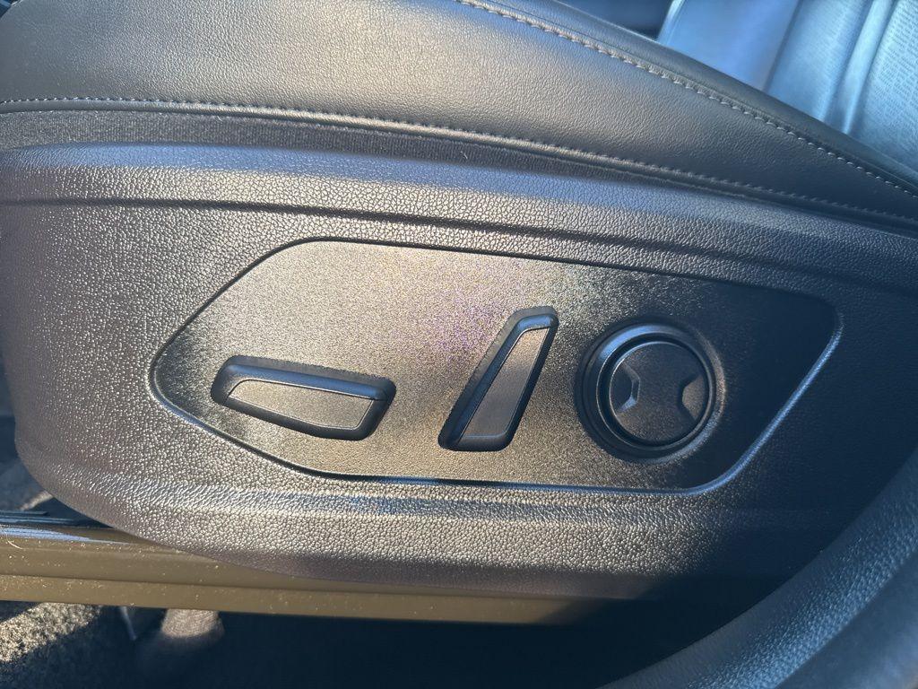 used 2022 Kia Sorento car, priced at $28,280