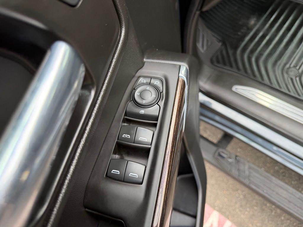 used 2021 GMC Sierra 1500 car, priced at $32,990