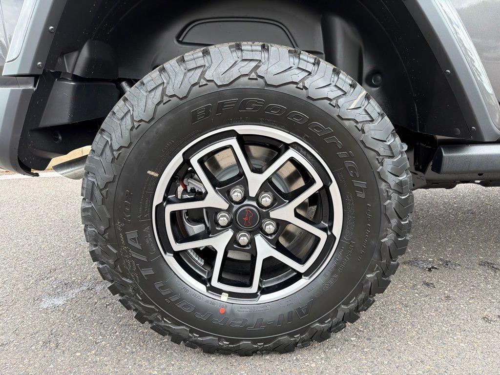 new 2026 Jeep Wrangler car, priced at $51,492