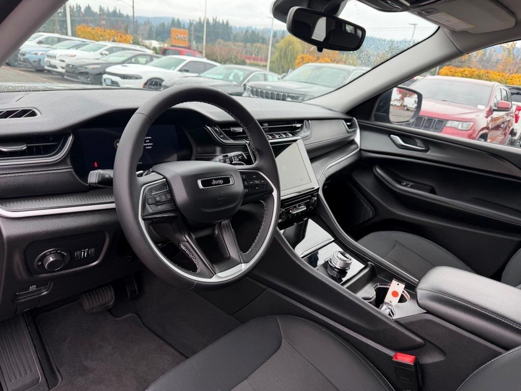 used 2024 Jeep Grand Cherokee car, priced at $24,990