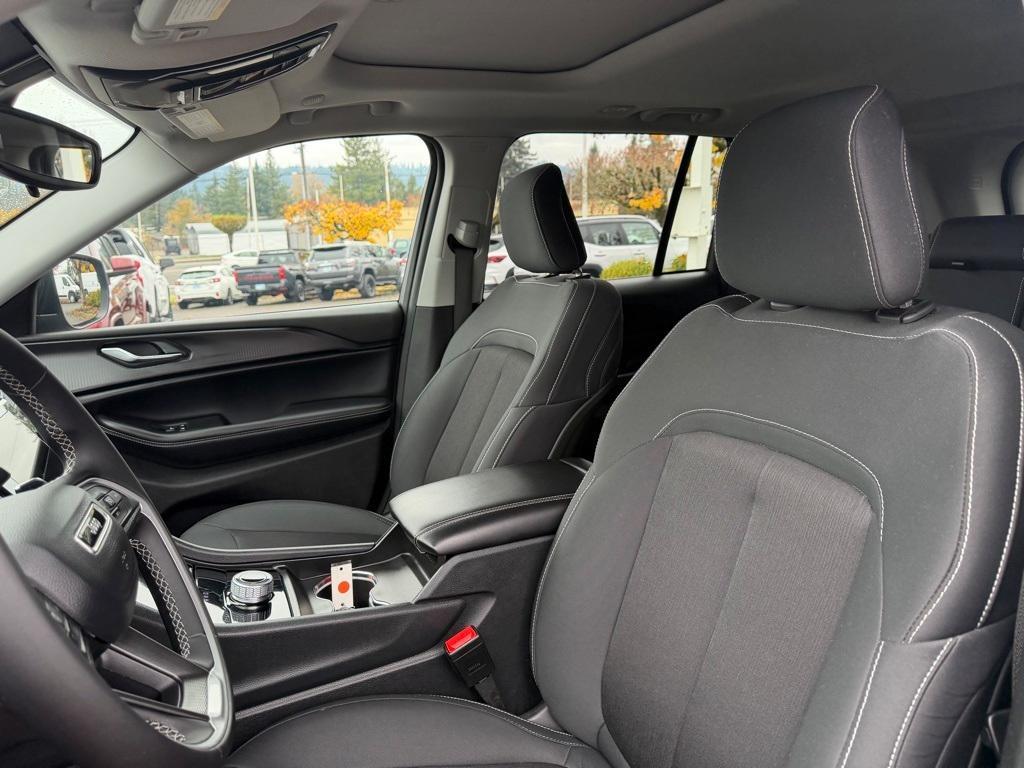 used 2024 Jeep Grand Cherokee car, priced at $24,990