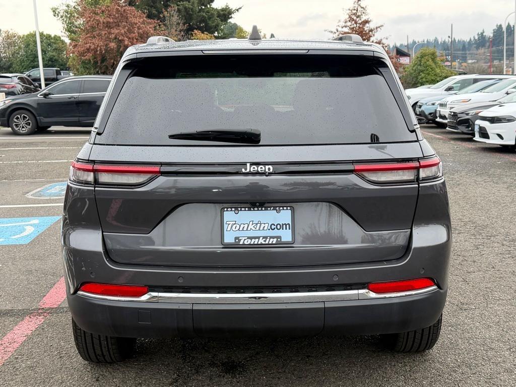 used 2024 Jeep Grand Cherokee car, priced at $24,990