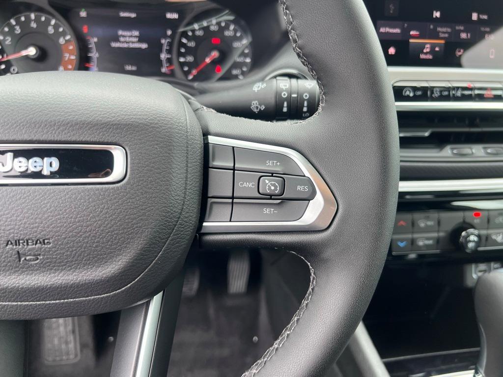 new 2026 Jeep Compass car, priced at $25,992