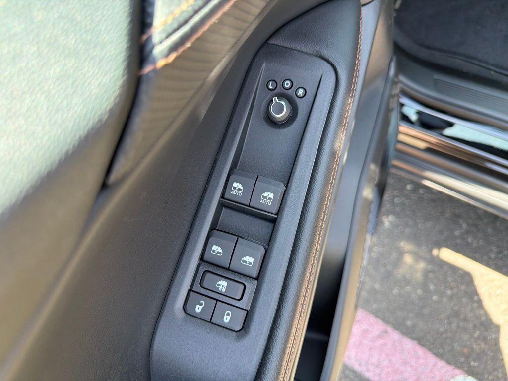 new 2026 Jeep Cherokee car, priced at $41,310