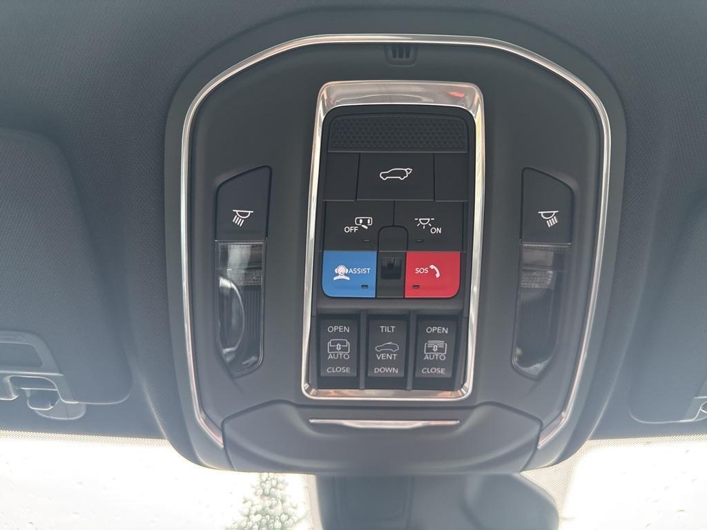 new 2026 Jeep Grand Cherokee car, priced at $50,805