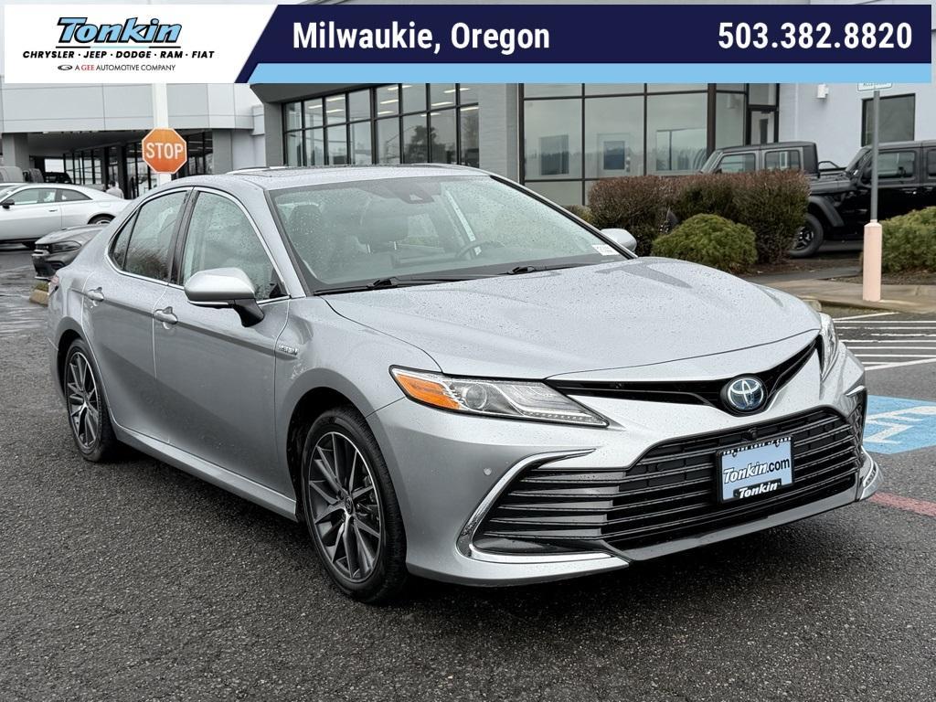 used 2021 Toyota Camry Hybrid car, priced at $28,592