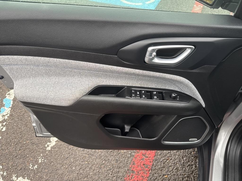 used 2022 Jeep Compass car, priced at $18,240