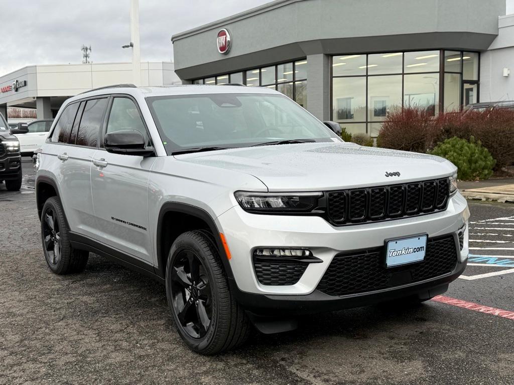 new 2025 Jeep Grand Cherokee car, priced at $46,492