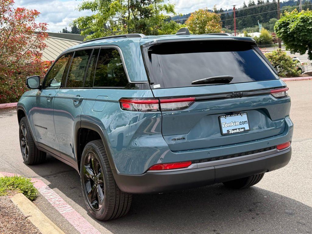 new 2026 Jeep Grand Cherokee car, priced at $47,630