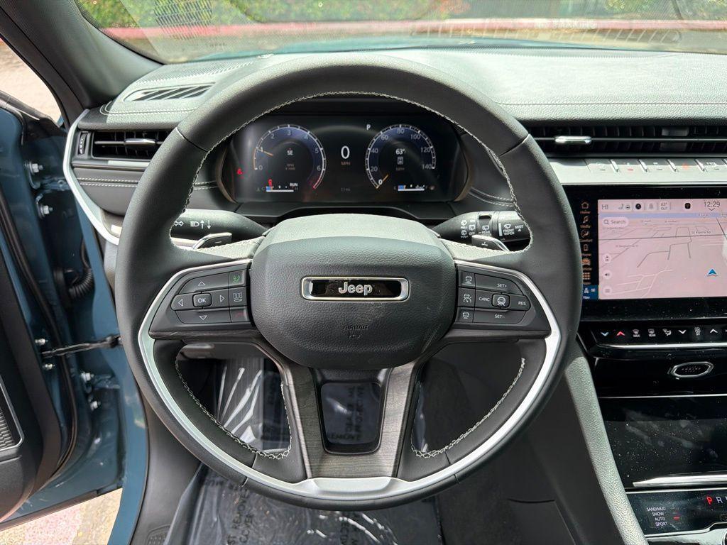 new 2026 Jeep Grand Cherokee car, priced at $47,630