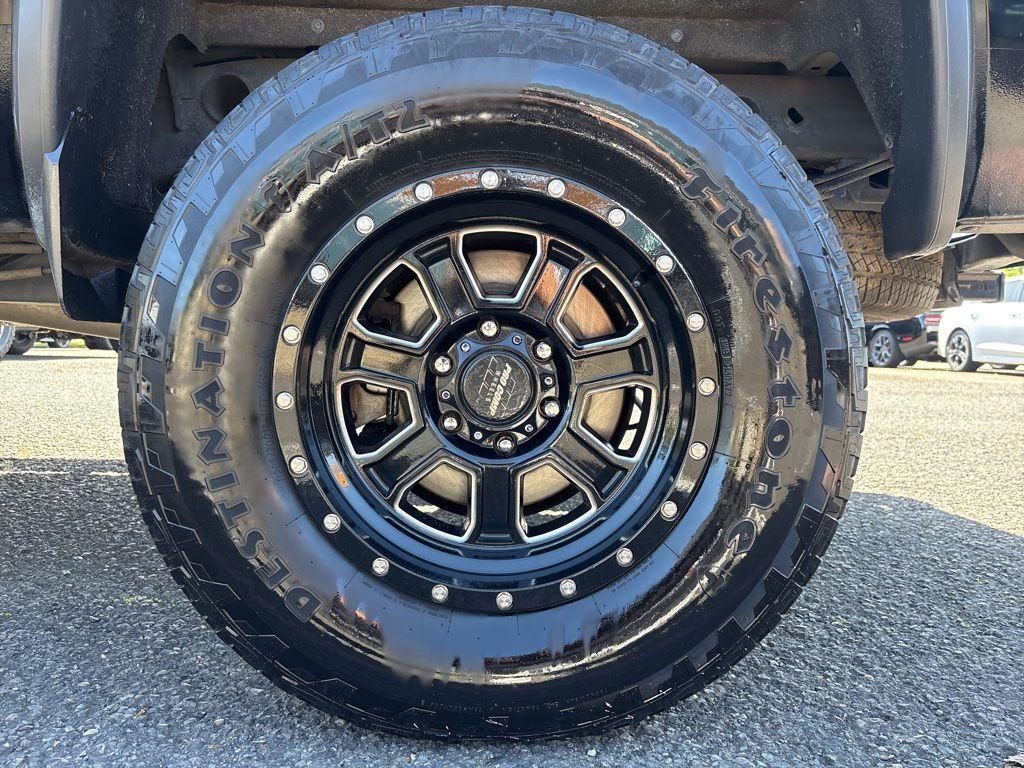 used 2018 GMC Sierra 1500 car, priced at $26,500