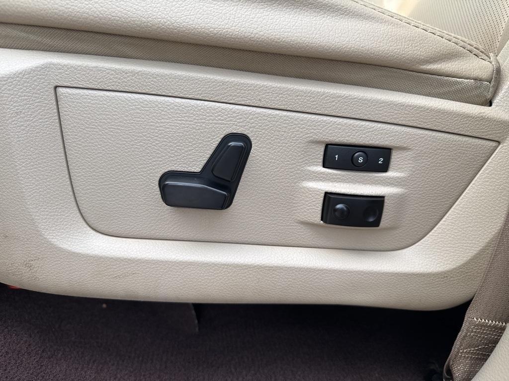 used 2014 Ram 1500 car, priced at $16,900