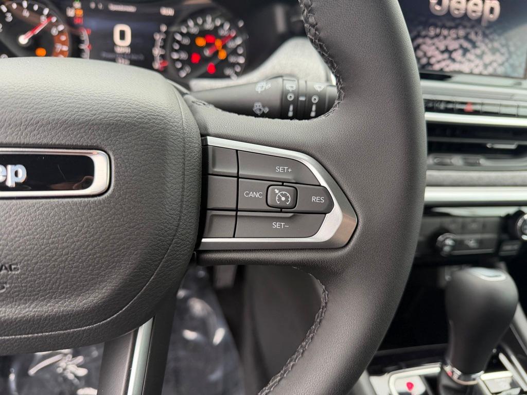 new 2026 Jeep Compass car, priced at $26,992