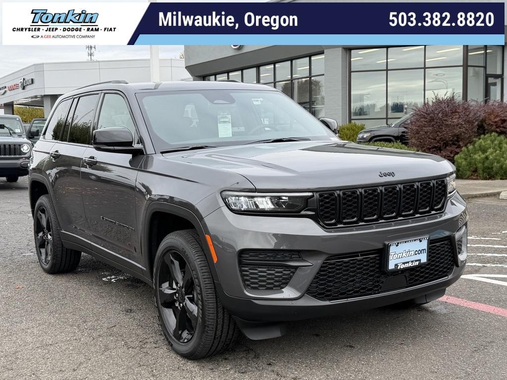 new 2025 Jeep Grand Cherokee car, priced at $39,992