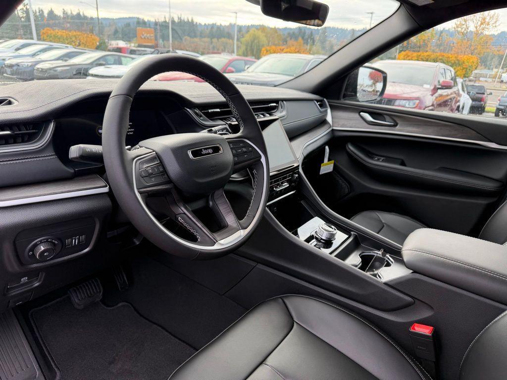 new 2025 Jeep Grand Cherokee L car, priced at $50,992
