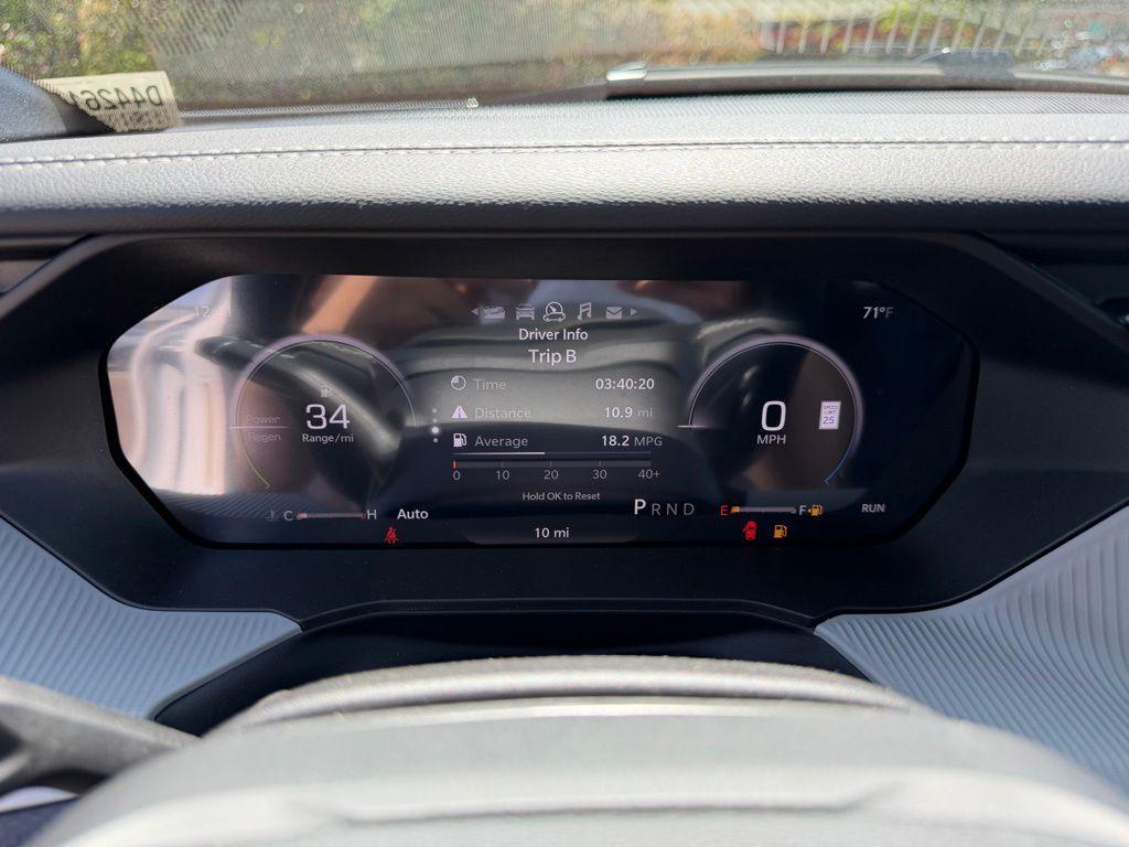 new 2026 Jeep Cherokee car, priced at $41,710