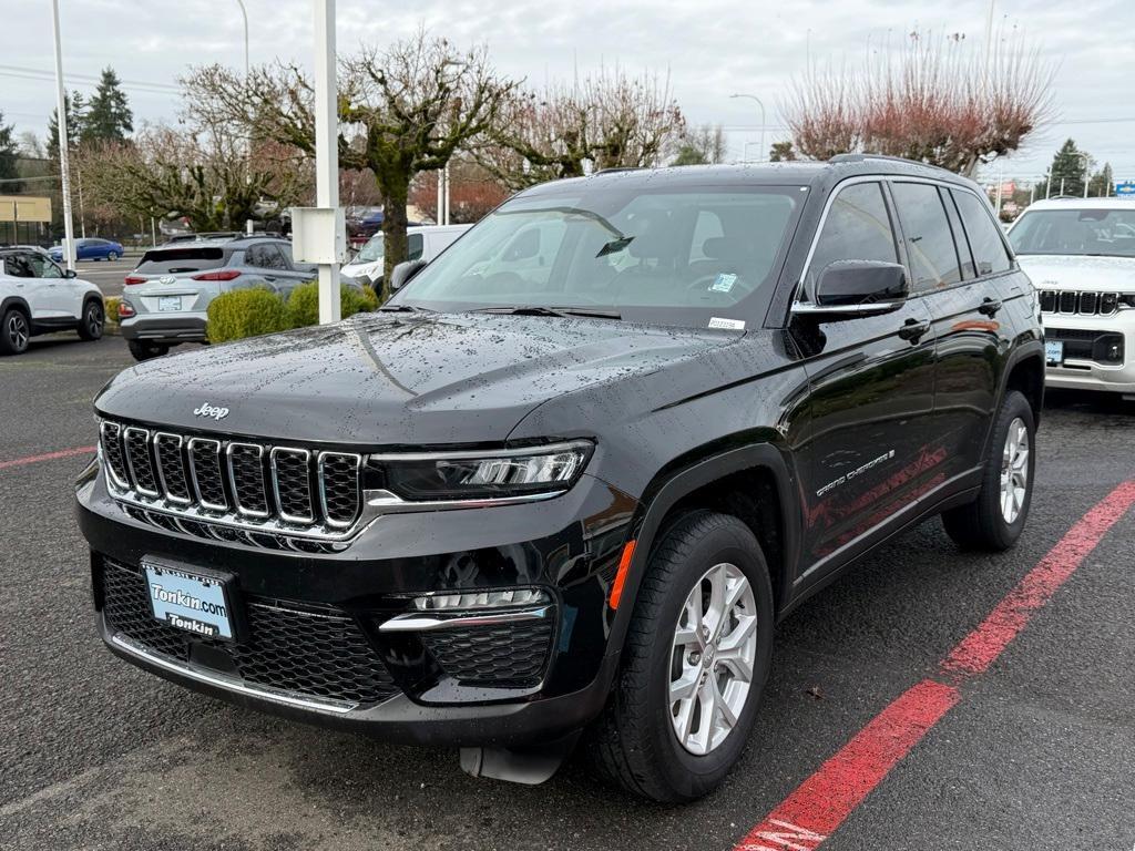 used 2023 Jeep Grand Cherokee car, priced at $27,990