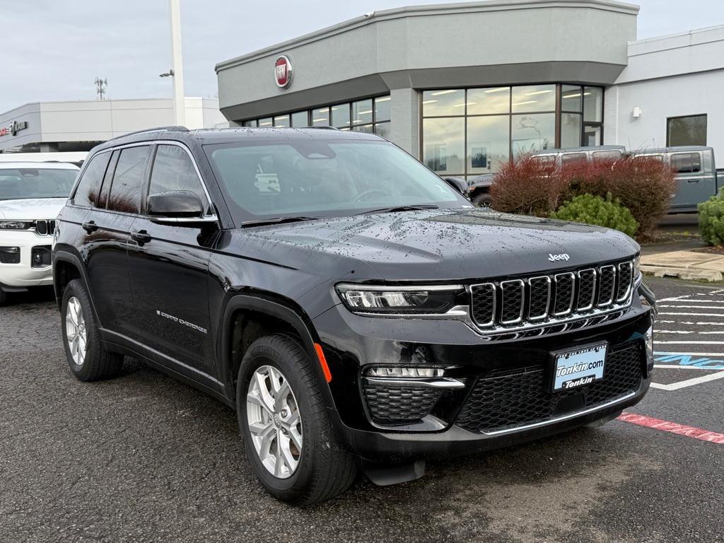 used 2023 Jeep Grand Cherokee car, priced at $27,990