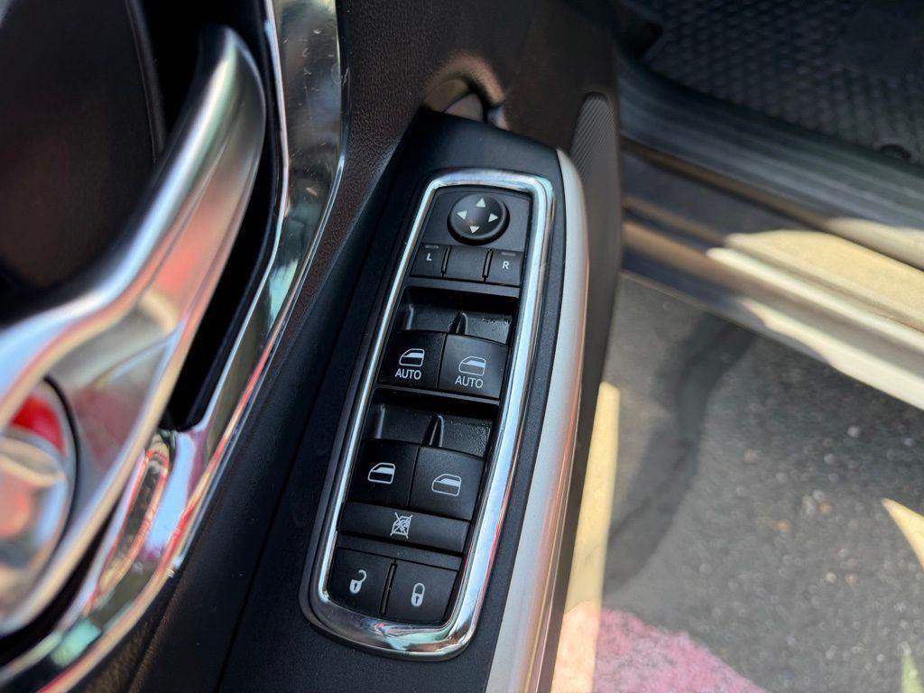 used 2017 Jeep Cherokee car, priced at $13,480