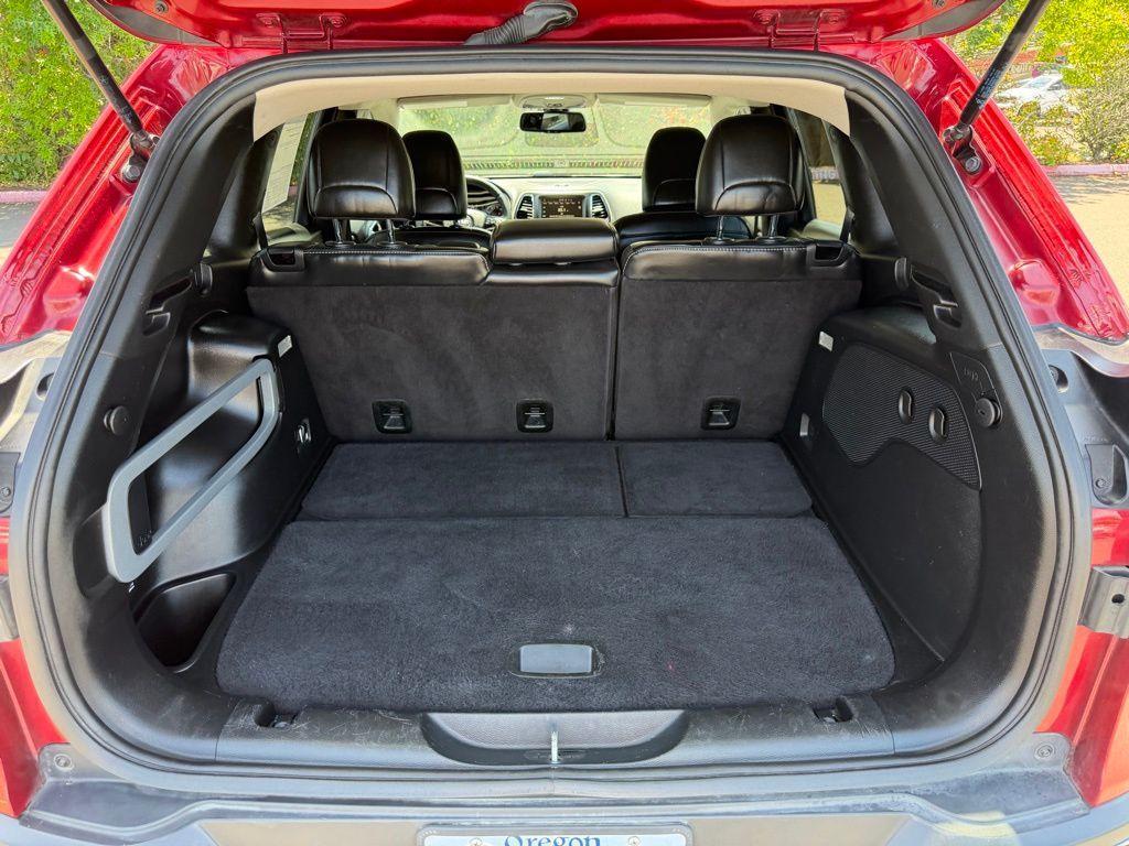 used 2017 Jeep Cherokee car, priced at $13,480