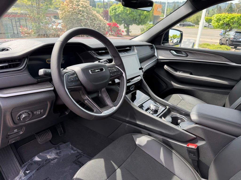 new 2026 Jeep Grand Cherokee L car, priced at $47,070
