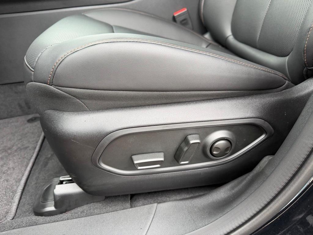 new 2026 Jeep Cherokee car, priced at $42,815