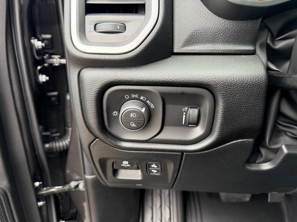 new 2026 Ram 1500 car, priced at $46,292