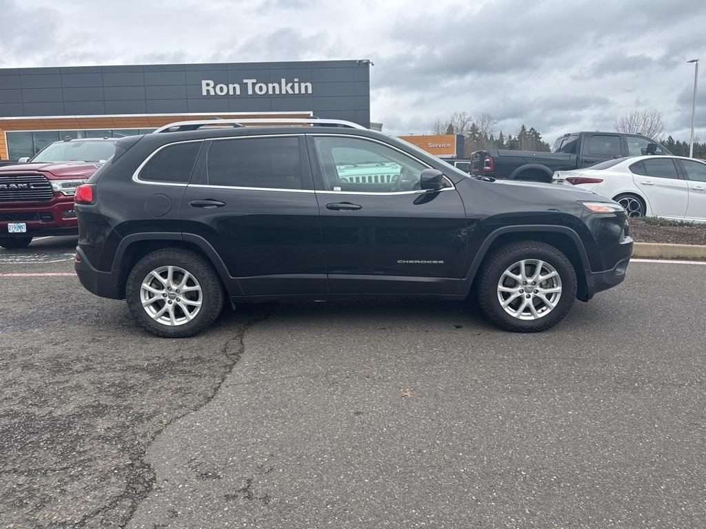 used 2017 Jeep Cherokee car