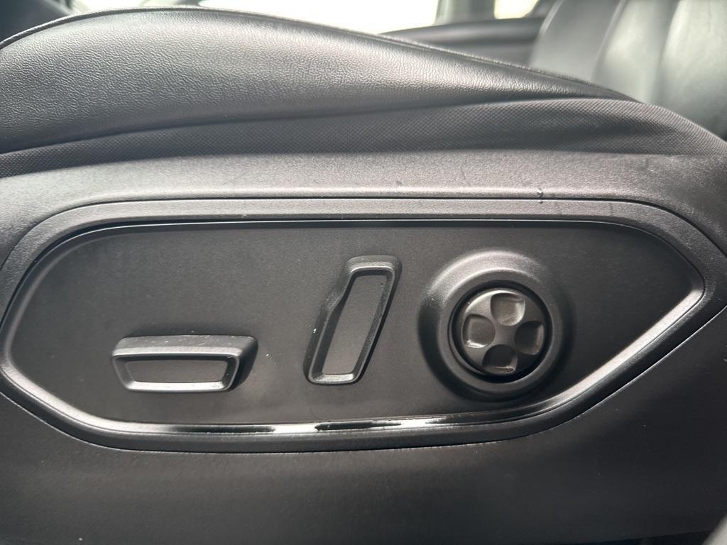 used 2022 Jeep Grand Cherokee car, priced at $27,550