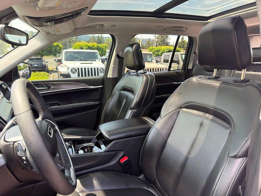 used 2023 Jeep Grand Cherokee 4xe car, priced at $28,687