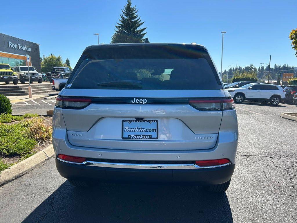 new 2025 Jeep Grand Cherokee car, priced at $32,792